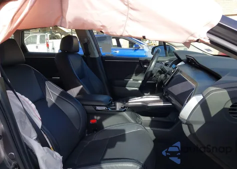 2018 Honda Clarity Plug-In Hybrid Touring z USA, uszkodzony, nr VIN JHMZC5F39JC012367